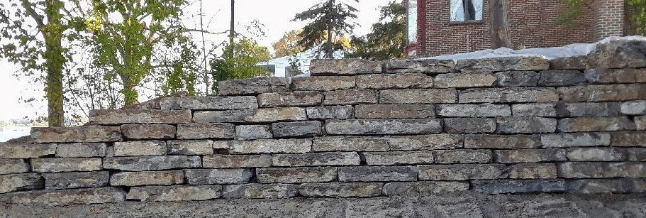 Custom retaining wall designed in southeast Michigan 
